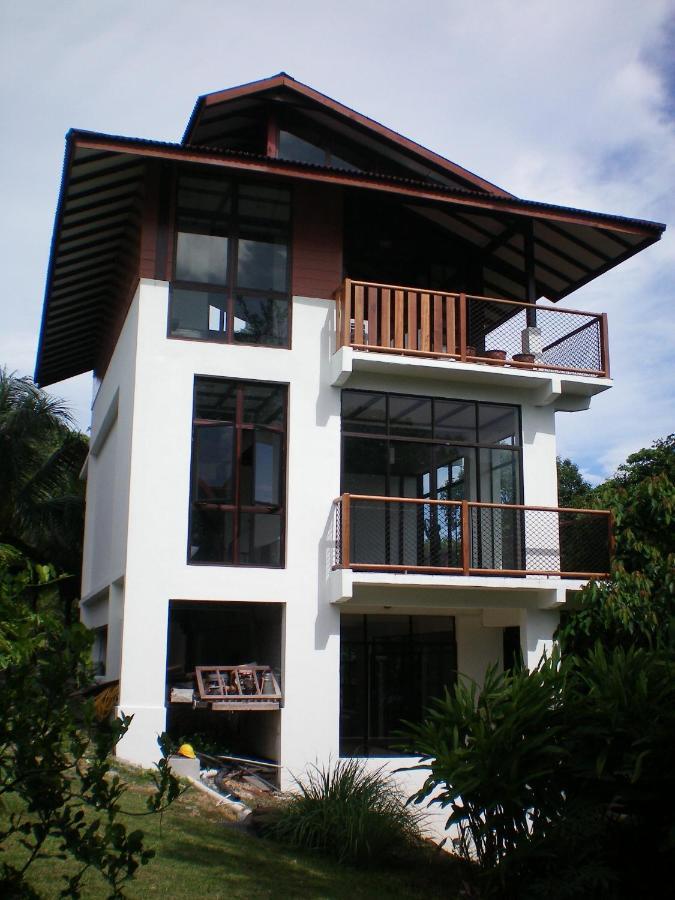 Gaze: Entire Modern Tropical Seaview Villa Pantai Cenang  Exterior photo
